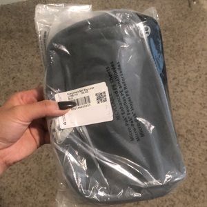 Lululemon Black everywhere belt bag Large. Unisex